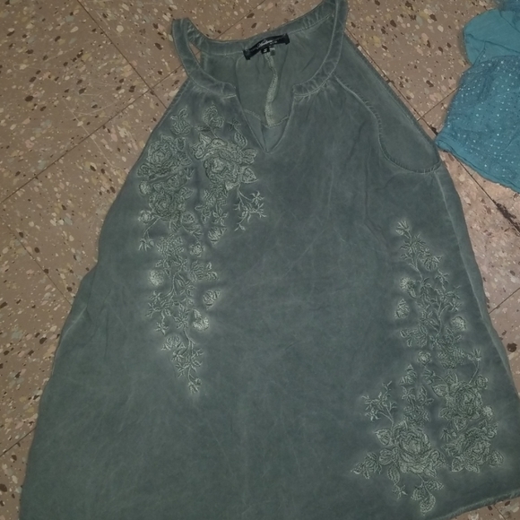 Tank top - Picture 2 of 2